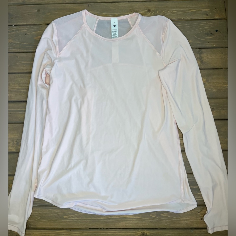 NWOT, lulemon long sleeve top